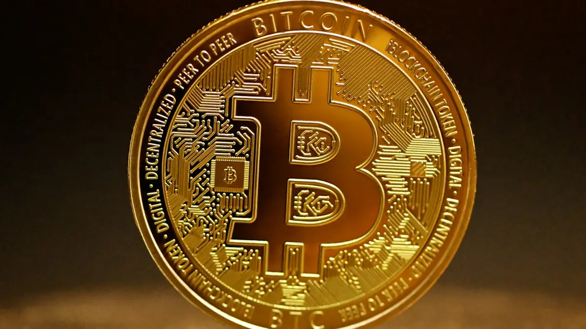 Bitcoin ETF in Your Roth IRA vs Crypto IRA